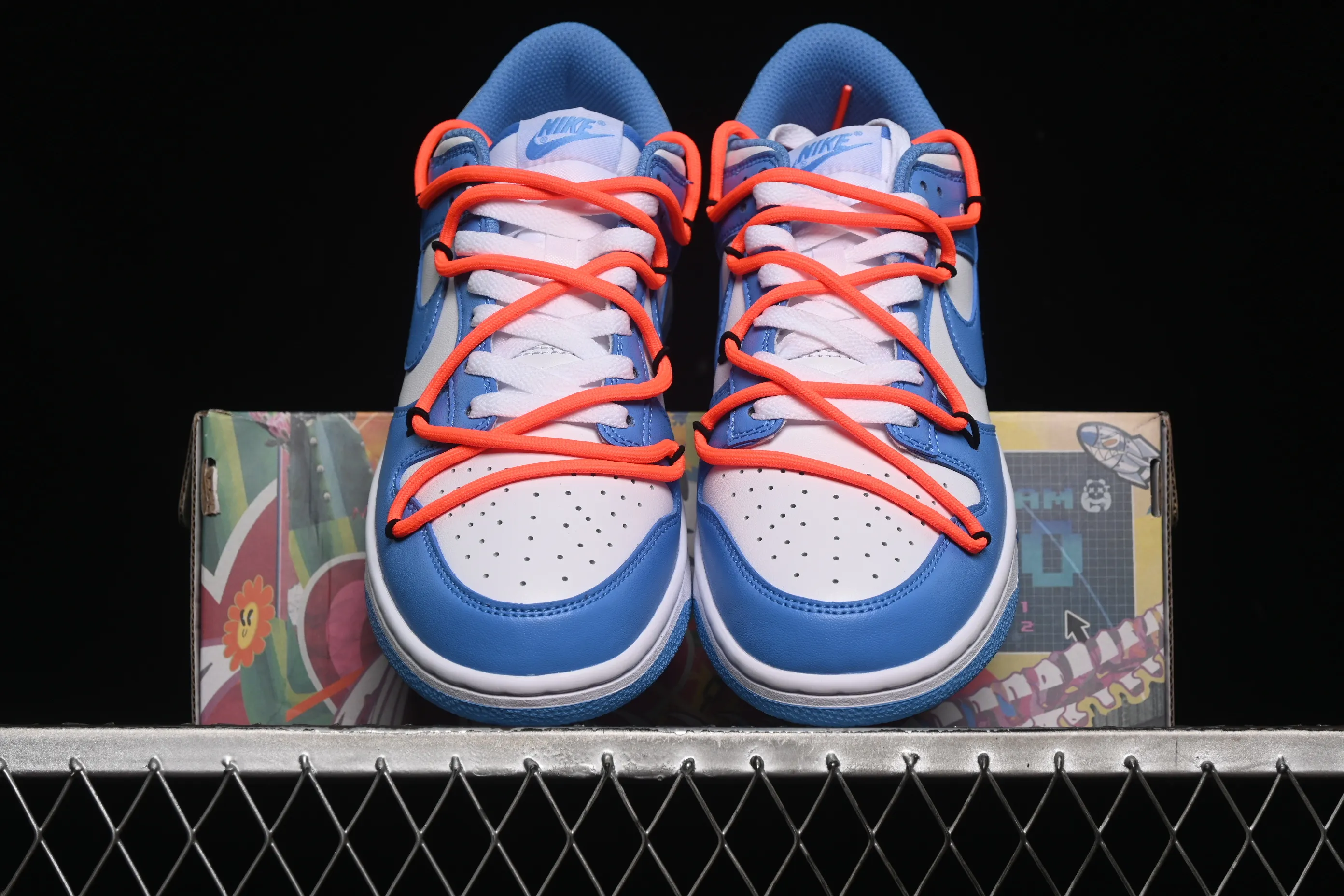 All categories Nk SB Dunk Series Nk SB Dunk Low High-end customized low-top sneakers Nike SB Dunk Low white and blue straps low-top casual sneakers DV0833-113